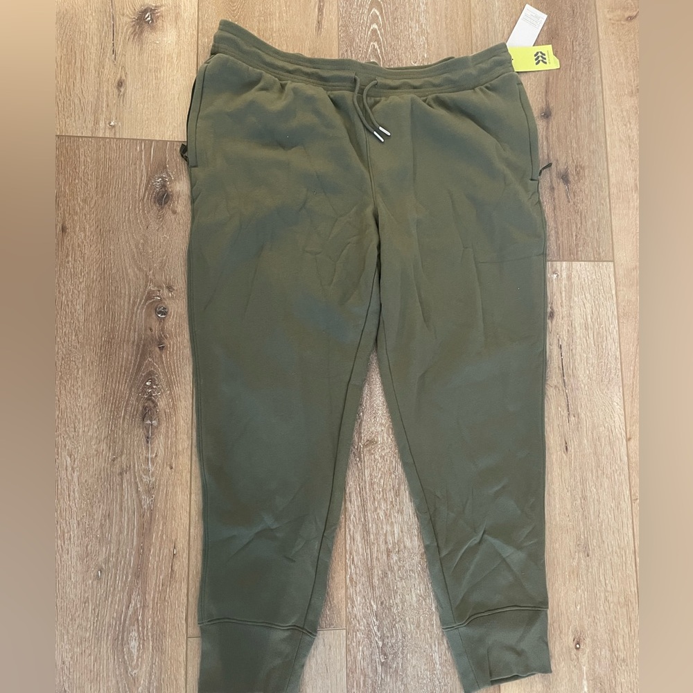 Mens green jogger sweatpants.